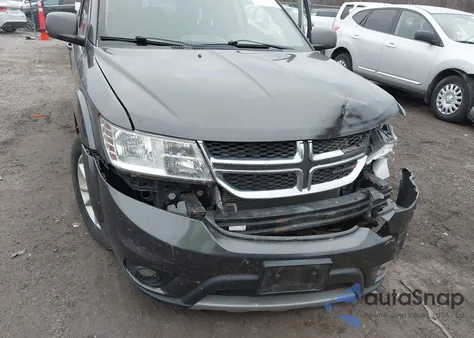 2015 Dodge Journey Sxt z USA, uszkodzony, nr VIN 3C4PDCBB3FT696996